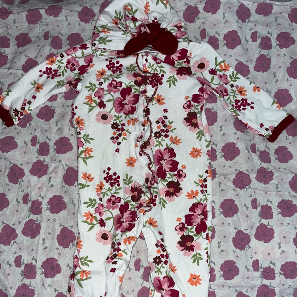 baby onesies footies Burgundy with flowers